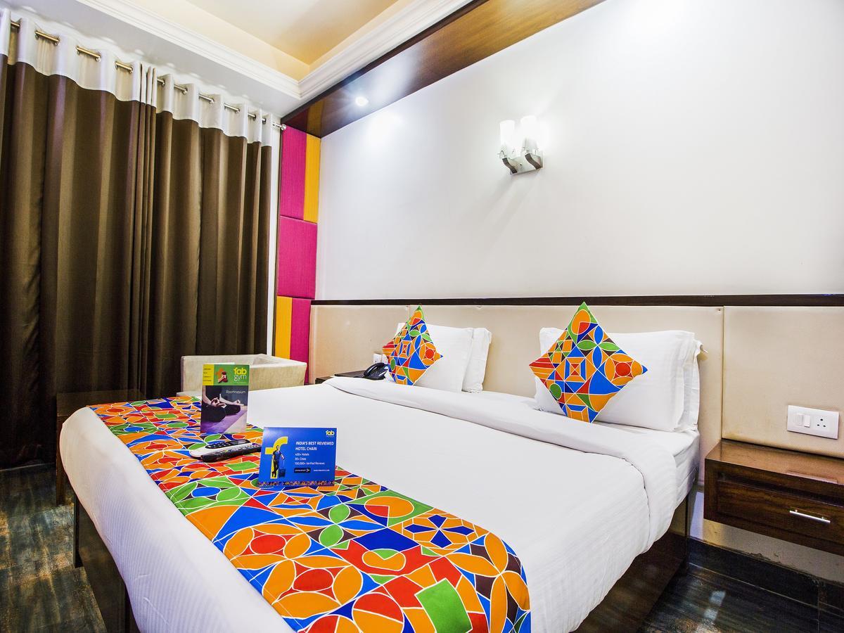 Fabhotel Marble Arch Karol Bagh Дели Экстерьер фото